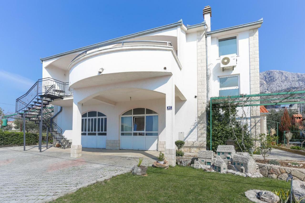 Charming Carmen Apartment Kastela Exterior photo